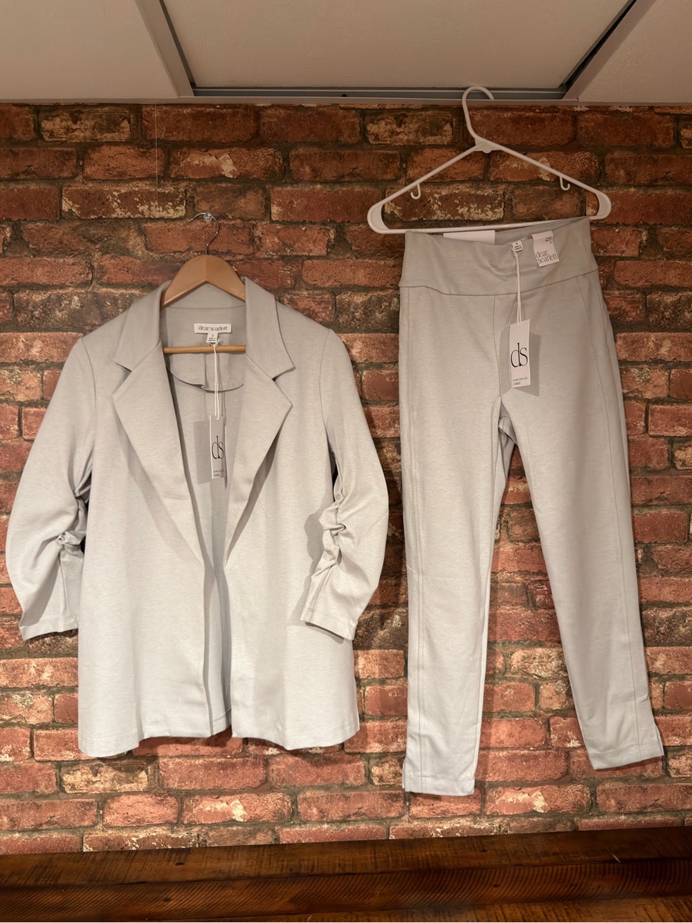 NWT Dear Scarlett “It’s Magic” Pearl Gray Ponte Blazer & Skinny Pants S,M,L